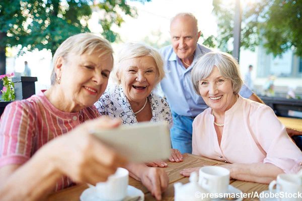 Schrift-Rentner-Smartphone-2